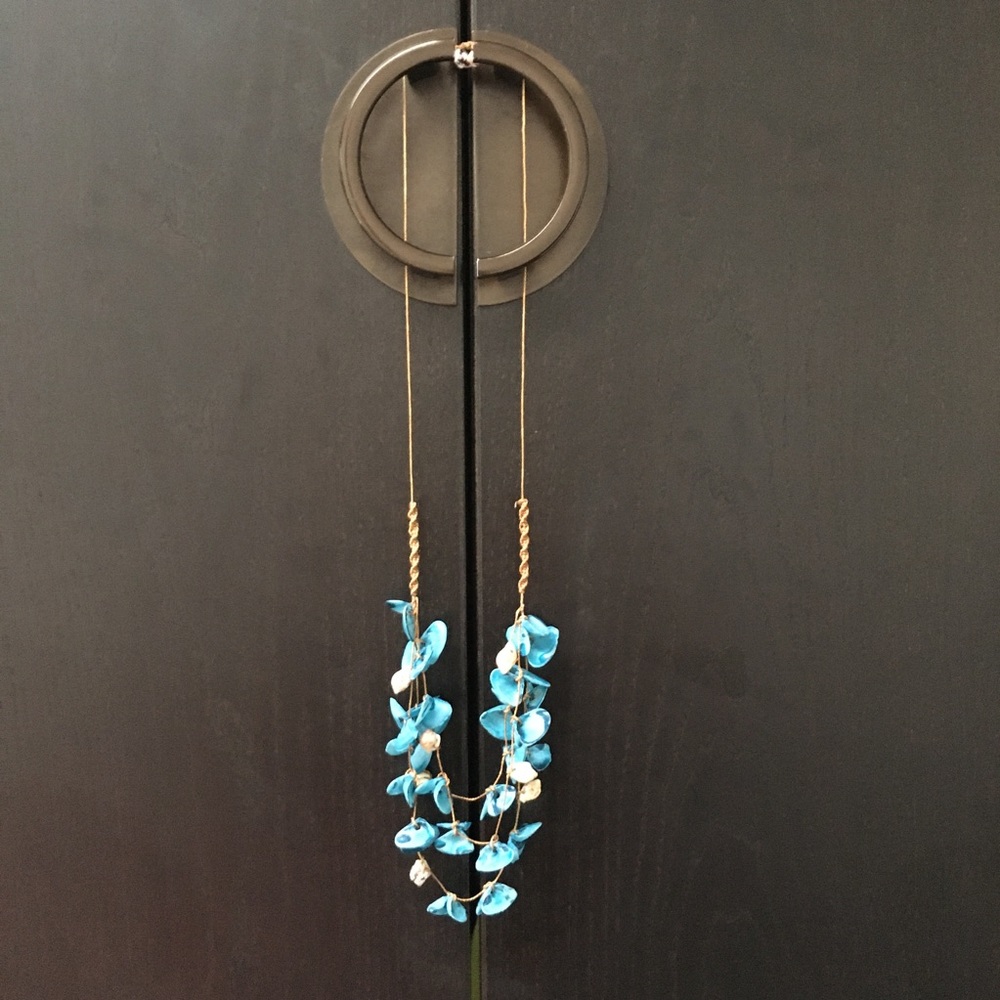 Shell necklace - Picture 2 of 2